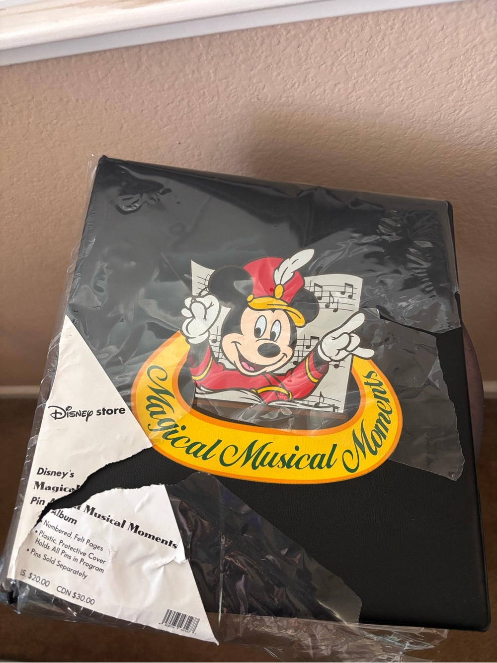 Vintage Y2K Disney Store Magical Musical Moments Pin Album